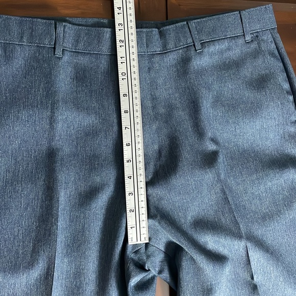 Action Slacks by Levis Strauss & Co Dress/Casual Pant size 40x24 - Picture 3 of 10